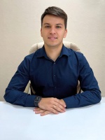 Аксянов Роман Ринатович